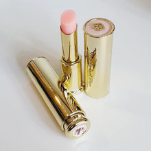 Load image into Gallery viewer, [The History of Whoo] Gongjinhyang: Mi Glow Lip Balm SPF10 Special Set (NEW)
