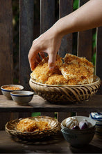 Load image into Gallery viewer, Scorched Rice Topped With Pork Floss (Cơm Cháy Chà Bông) - Đồ ăn vặt (Snack)
