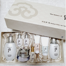 Load image into Gallery viewer, [The History of Whoo] Gongjinhyang Seol Radiant White Royal Whitening Special Set
